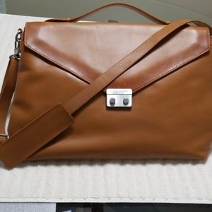 Levenger Bomber Jacket Laptop Messenger